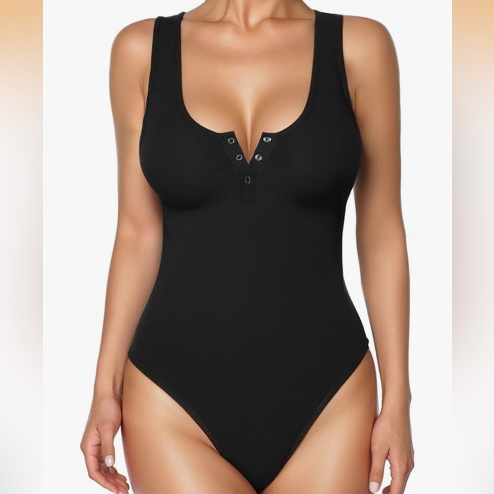 Popilush Black Ribbed Bodysuit